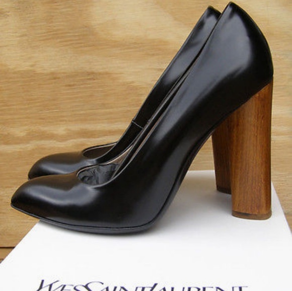 New Yves Saint Laurent sz 39/8.5 black pumps w/box - Picture 5 of 7